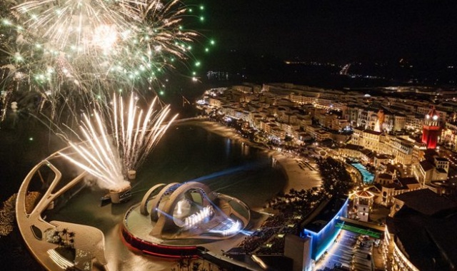 Phu Quoc: Kiss The Stars Show & Bridge Ticket