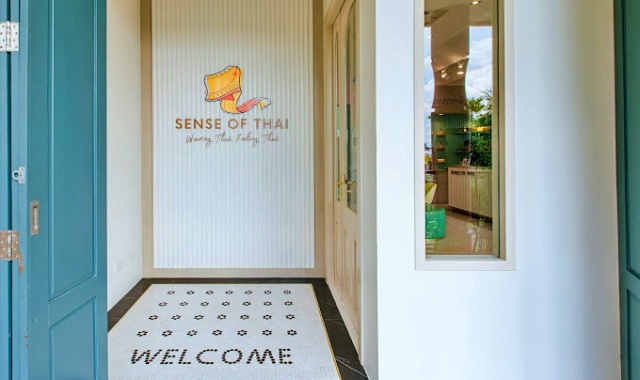 バンコク伝統衣装レンタルbyセンスオブタイ