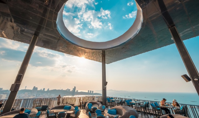 Horizon Rooftop Restaurant and Bar at Hilton Pattaya