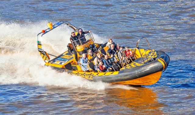 런던 템즈강 카나리워프 익스피리언스 스피드보트