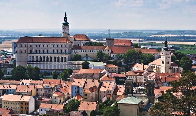프라하에서 비엔나 와이너리 단독 투어 (픽업 & 샌딩 포함, 역순 가능)