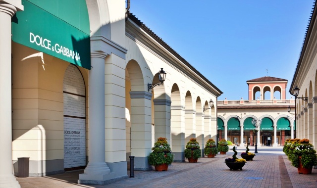 밀라노 세라발레 디자이너 아울렛 왕복 셔틀버스 티켓 (WAUG Exclusive)