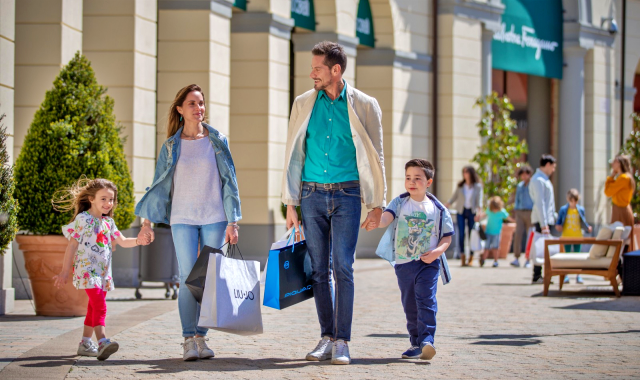 밀라노 세라발레 디자이너 아울렛 왕복 셔틀버스 티켓 (WAUG Exclusive)