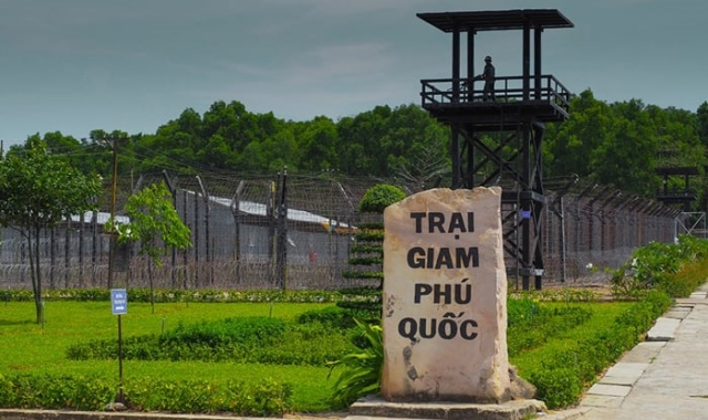 푸꾸옥 남부 일일 투어 - 사오비치, 코코넛 수용소, 선셋타운