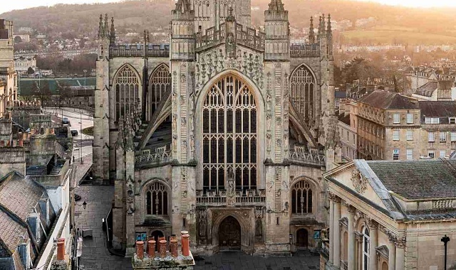 Stonehenge & Bath Private Tour from London