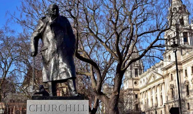 London Winston Churchill Museum & Westminster Underground Bunker Private History Tour