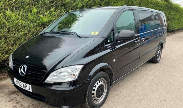 파리 단독 차량 이동 서비스 (기사 포함, 9인승, 11시간)