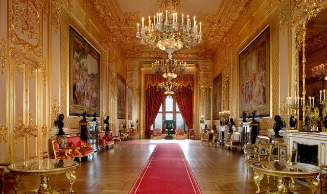 Private Tour of Windsor Castle and Eton College near London