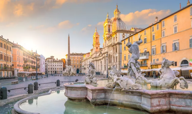 ローマ・コロッセオ＆ヴェネツィア広場＆トレヴィの泉プライベートツアー(ゴルフカート利用)