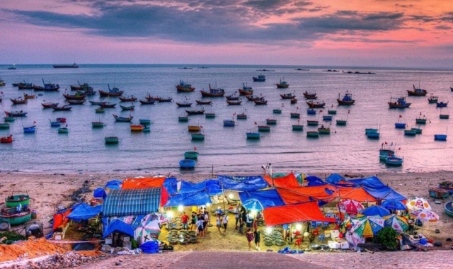 ムイネー・砂漠ジープツアー by Go365.vn