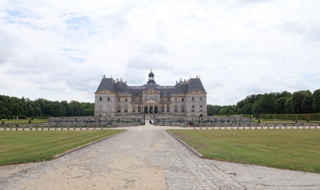 베르사유 궁전의 원조, 보르비콩트 성 단독 왕복 차량 서비스