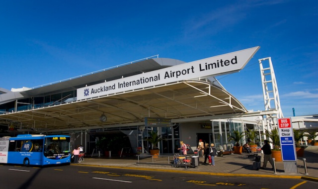 [마이리얼NZ투어] 오클랜드 공항픽업과 반나절 투어 - 한국인, 소그룹, 벤츠 스프린터