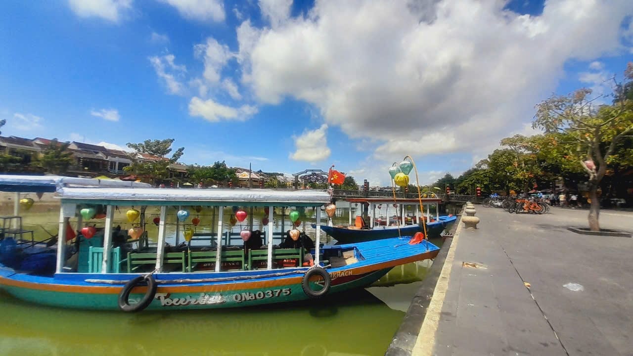 호이안 랜턴 크루즈 & 선셋 프라이빗 보트 투어
