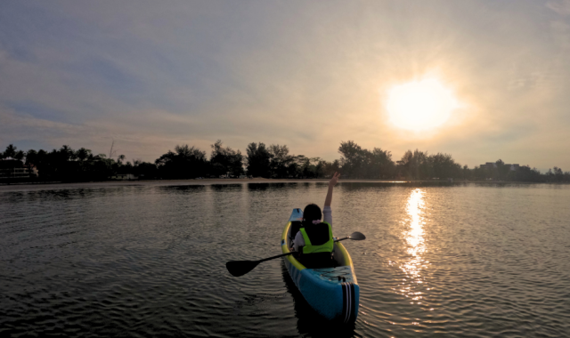 코타키나발루 탄중아루 비치 카약 체험 (WAUG Exclusive)