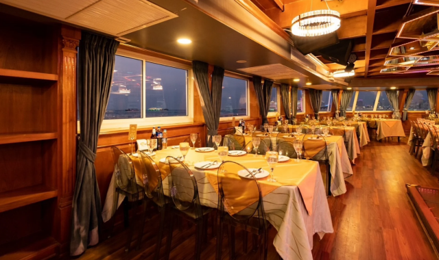 파타야 올스타 디너 크루즈