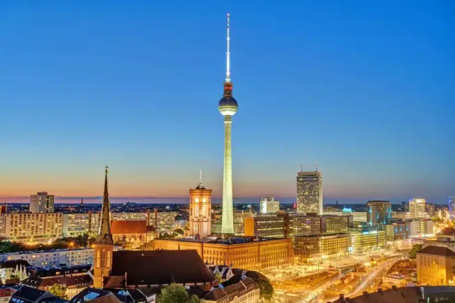 Berlin TV Tower Observation Deck Admission (Including Restaurant Reservation)