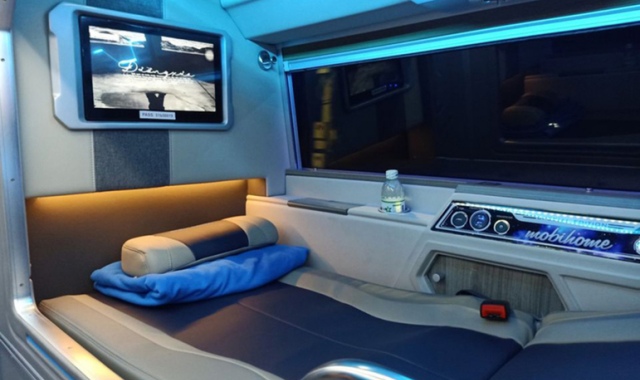 ニャチャン - ダナン - ホイアン寝台バスチケット(リムジンVIP車両)