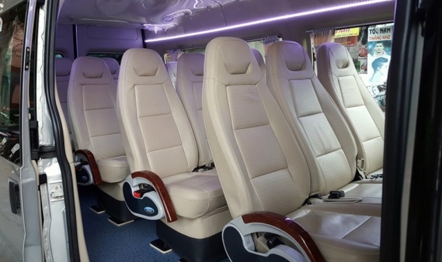 ダナン - ホイアン・16人乗りバスチケット