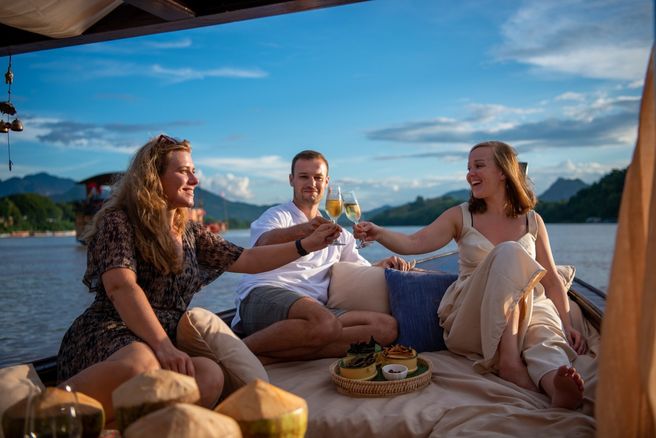 Luang Prabang Luxury Sunset Dinner Cruise