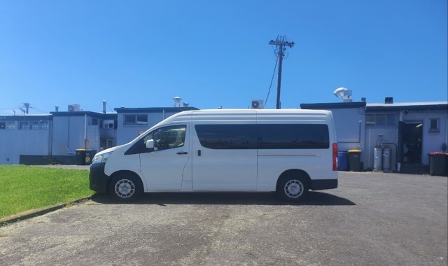 오클랜드 공항 차량 단독 이동 서비스 (국제선 / 국내선 가능)