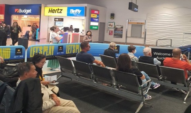 오클랜드 공항 차량 단독 이동 서비스 (국제선 / 국내선 가능)