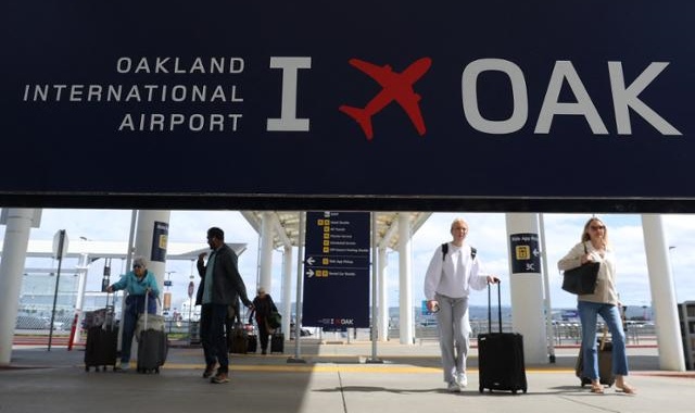 오클랜드 공항 차량 단독 이동 서비스 (국제선 / 국내선 가능)