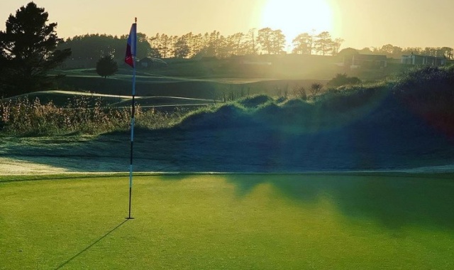 오클랜드 와이누이 골프클럽 일일 단독 투어 (18홀 / 숙소 픽업 & 샌딩 포함)