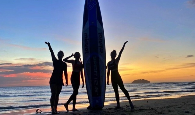 코타키나발루 탄중아루 비치 선셋 패들보드 체험