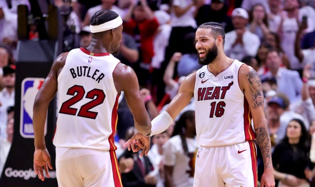 MIAMI HEAT 待つ BUTLER ユニフォーム 22 