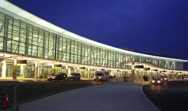 토론토 공항 - 워털루 & 키치너 한국인 미니밴 차량 이동 서비스