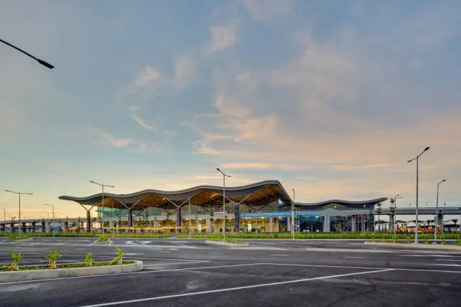 Da Nang: Private Airport Pickup Service