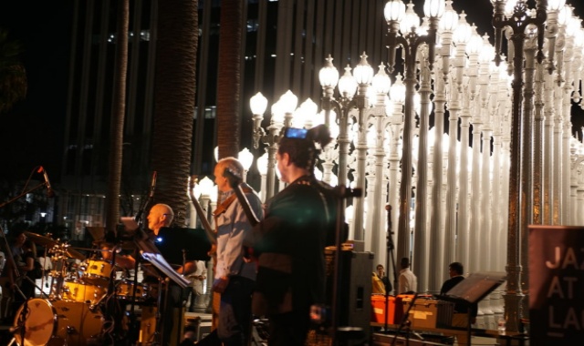 [크리스투어] [당일투어] LA 야경의 핵심 그리피스 천문대 & 라크마 어반라이트 투어