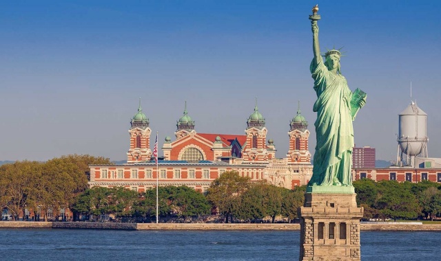 뉴욕 자유의 여신상 미드타운 리버티 크루즈 페리 티켓