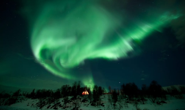 트롬쇠 노던 라이트 오로라 투어 (저녁 식사 포함)