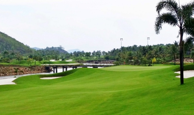 나트랑 다이아몬드베이 골프 앤 빌라스 - 18홀 라운딩 + 카트피