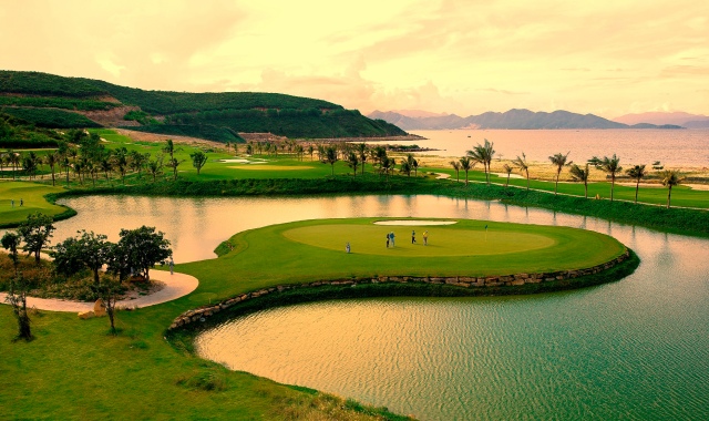 나트랑 빈펄 골프 클럽 - 18홀 라운딩 + 카트피