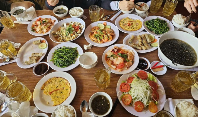 나트랑 플로팅 바 보트 파티 호핑 투어