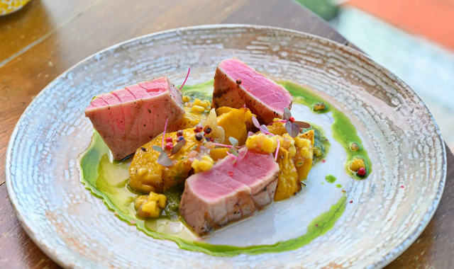 SEEN Restaurant & Bar Bangkok Avani Riverside