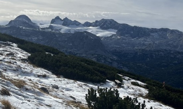 [해피트립] [1박2일] 프라하에서 체스키 크룸로프 - 샤프베르크 - 할슈타트 - 잘츠부르크 도착 투어