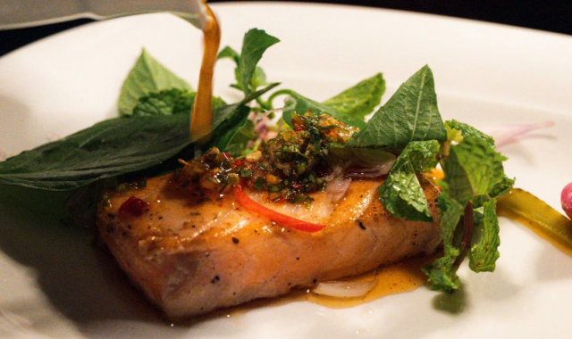 バンコク・サフランディナークルーズ（飲み放題）