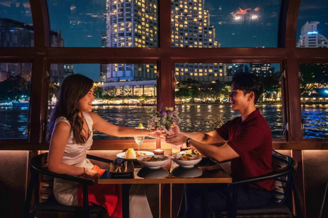 방콕 사프란 디너 크루즈 (무제한 음료)