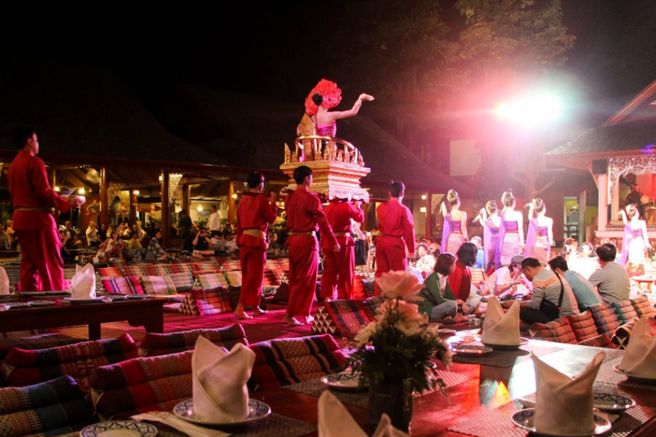 치앙마이 쿰 칸똑 디너 쇼 티켓