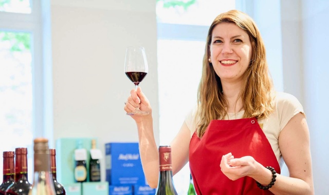 베를린 와인 on 캔버스 - 페이팅 워크샵 & 와인 테이스팅