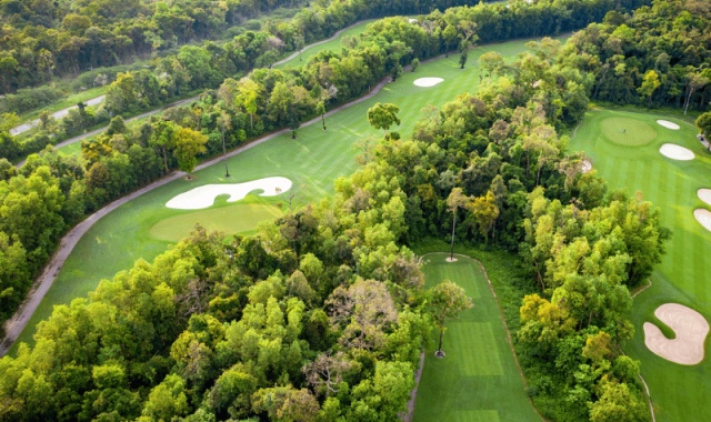 호치민 트윈 도브 골프 클럽 (18홀 그린피 + 카트피)