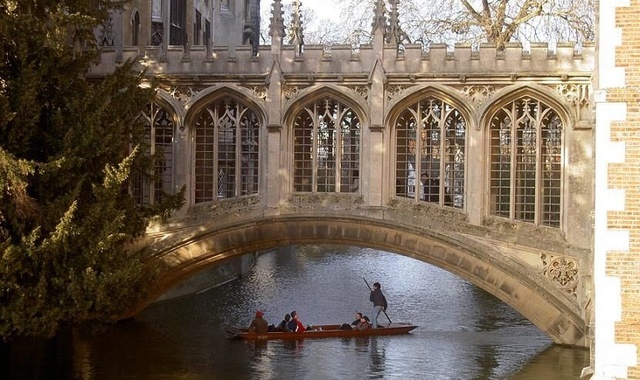 [런던소풍] 세계 최고 대학 케임브리지, 영국 왕실의 1,000년 역사가 숨 쉬는 윈저성 투어