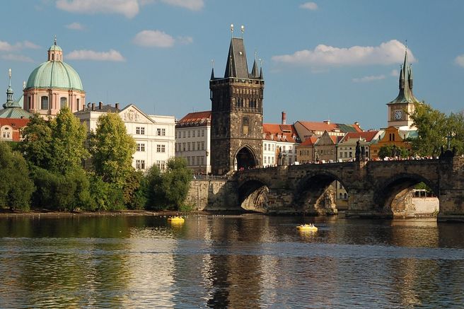 Prague Castle & Old Town Walking Tour