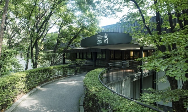 Mt. Fuji & Suntory Hakushu Distillery Day Tour