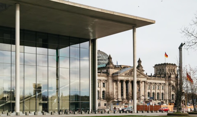 베를린 국회의사당 & 돔 & 정부 지구 투어