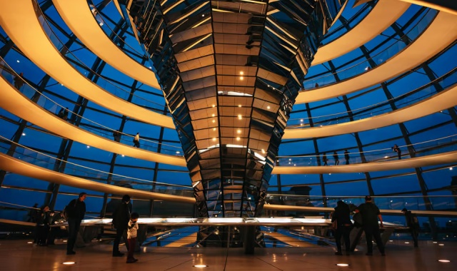 베를린 국회의사당 & 돔 & 정부 지구 투어