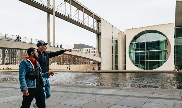 베를린 국회의사당 & 돔 & 정부 지구 투어